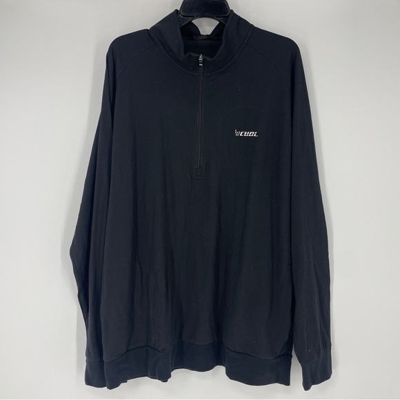 Travis Matthew’s 1/2 zip front lightweight jacket - Picture 1 of 6